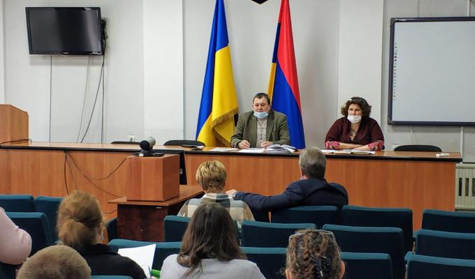 26.05.2020 відбулося засідання постійних комісій депутатів Новоайдарської районної ради сьомого скликання 26.05.2020 відбулося засідання постійних комісій депутатів Новоайдарської районної ради сьомого скликання