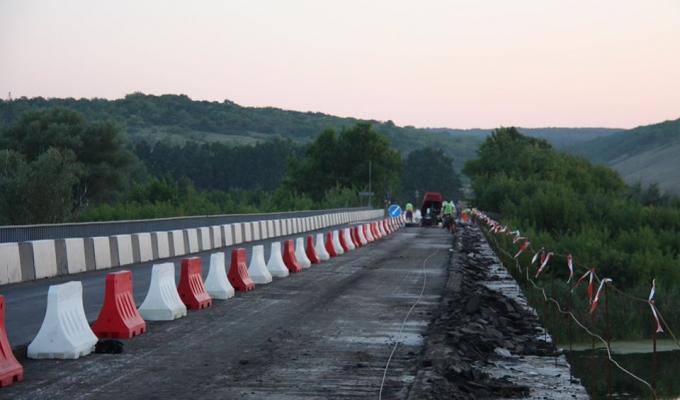 РОЗПОЧАТО РЕМОНТ МОСТУ У НОВОАЙДАРІ РОЗПОЧАТО РЕМОНТ МОСТУ У НОВОАЙДАРІ