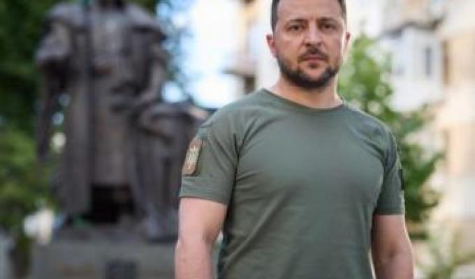 Звернення Президента Володимира Зеленського з нагоди Дня Конституції України Звернення Президента Володимира Зеленського з нагоди Дня Конституції України