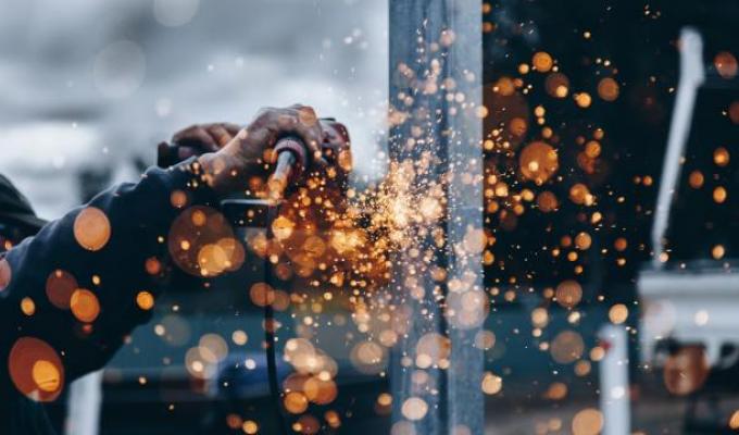 Українці зможуть безоплатно здобувати профтехосвіту повторно Українці зможуть безоплатно здобувати профтехосвіту повторно