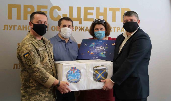 Циміки передали гуманітарну допомогу освітнім закладам Луганщини Циміки передали гуманітарну допомогу освітнім закладам Луганщини