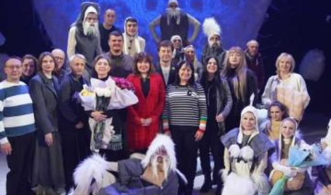 Луганський обласний академічний український музично-драматичний театр відкрив 84-й сезон прем’єрою на головній сцені країни Луганський обласний академічний український музично-драматичний театр відкрив 84-й сезон прем’єрою на головній сцені країни