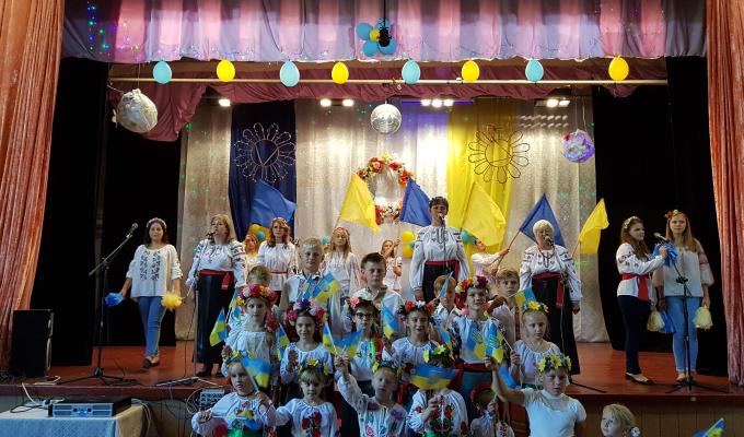 Творчий звіт  художньої самодіяльності в селах Денежникове та Штормове Новоайдарського району