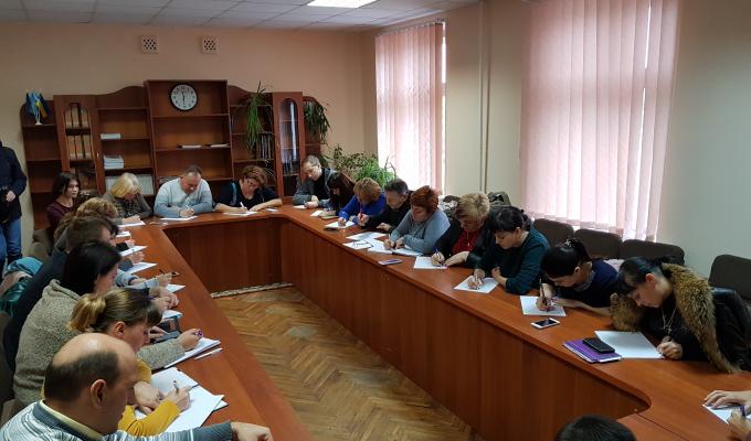 Держслужбовці райдержадміністрації перевірили свої знання з української мови