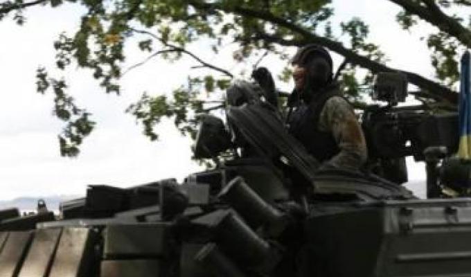 У Сватовому росіяни замінували об’єкти інфраструктури, закликають самостійно виїжджати. У Кадіївці окупанти знищують документи особливої важливості У Сватовому росіяни замінували об’єкти інфраструктури, закликають самостійно виїжджати. У Кадіївці окупанти знищують документи особливої важливості