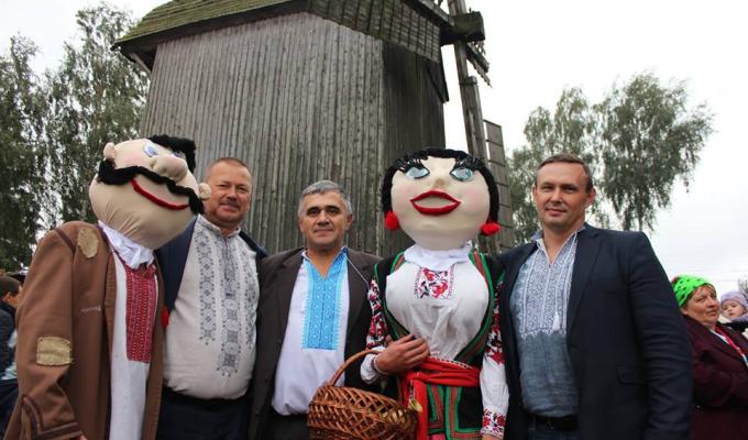 ФЕСТИВАЛЬ "КРАСНОСІЛЬСЬКІ ВІТРЯКИ" ФЕСТИВАЛЬ "КРАСНОСІЛЬСЬКІ ВІТРЯКИ"