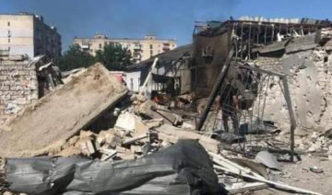 Сергій Гайдай: до лікарень країни продовжують доставляти жителів Лисичанська, яких росіяни обстріляли касетними снарядами Сергій Гайдай: до лікарень країни продовжують доставляти жителів Лисичанська, яких росіяни обстріляли касетними снарядами