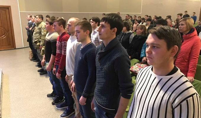 7 юнаків з Новоайдарщини поповнять лави Збройних Сил України 