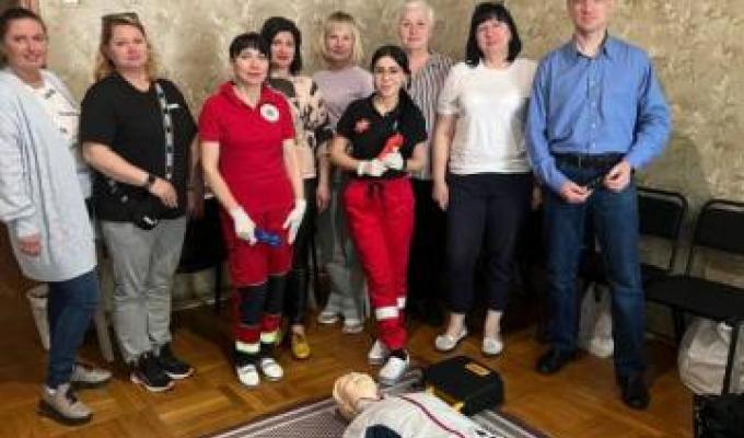 Готуємося до деокупації: понад 130 співробітників підприємств та місцевих військових адміністрацій Луганщини завершили курси домедичної допомоги Готуємося до деокупації: понад 130 співробітників підприємств та місцевих військових адміністрацій Луганщини завершили курси домедичної допомоги