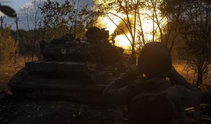 Окупанти скупчуються на Сватівщині, мінують мости та посилюють «відмінений» контроль на кордоні з росією