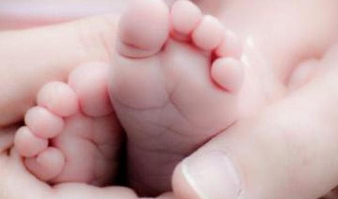 У разі всиновлення новонародженої дитини ФССУ виплатить декретну допомогу У разі всиновлення новонародженої дитини ФССУ виплатить декретну допомогу