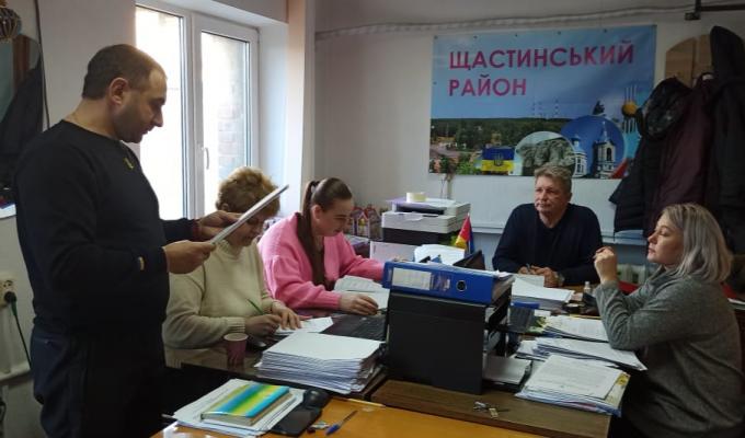 Щастинською РДА проведено чергове засідання комісії щодо розгляду заяв членів сімей загиблих та осіб з інвалідністю, внутрішньо переміщених осіб,які захищали незалежність,суверенітет та територіальну цілісність України,про призначення грошової компенсації Щастинською РДА проведено чергове засідання комісії щодо розгляду заяв членів сімей загиблих та осіб з інвалідністю, внутрішньо переміщених осіб,які захищали незалежність,суверенітет та територіальну цілісність України,про призначення грошової компенсації