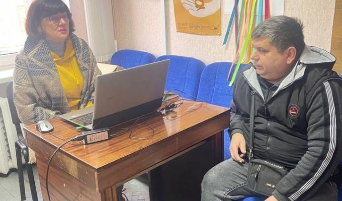 Третій четверг поспіль Сєвєродонецьким ЦНАПОМ надаються адмінпослуги в Координаційному центрі допомоги ВПО в Кіровоградській області Третій четверг поспіль Сєвєродонецьким ЦНАПОМ надаються адмінпослуги в Координаційному центрі допомоги ВПО в Кіровоградській області