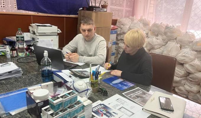 Заступник голови Луганської облдержадміністрації Наталія Романенко перевірила роботу Координаційного центру допомоги ВПО з Луганщини у Сумській області, яким опікується Щастинська районна державна адміністрація
