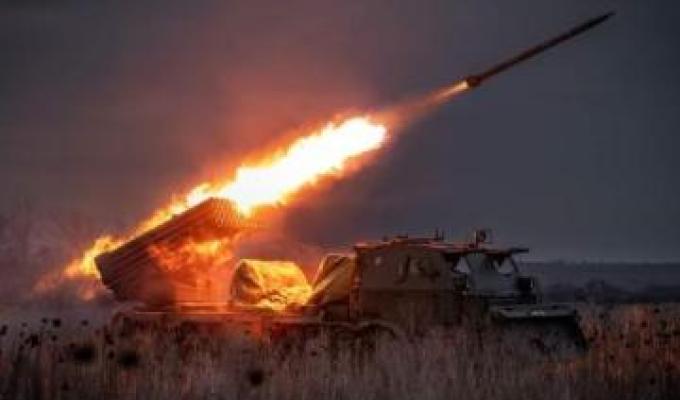 На під’їзді до Луганська автомобільні черги – перевіряють всіх чоловіків, у Довжанську росіяни збираються закрити травмпункт, жителі деокупованих сіл отримали пенсії На під’їзді до Луганська автомобільні черги – перевіряють всіх чоловіків, у Довжанську росіяни збираються закрити травмпункт, жителі деокупованих сіл отримали пенсії