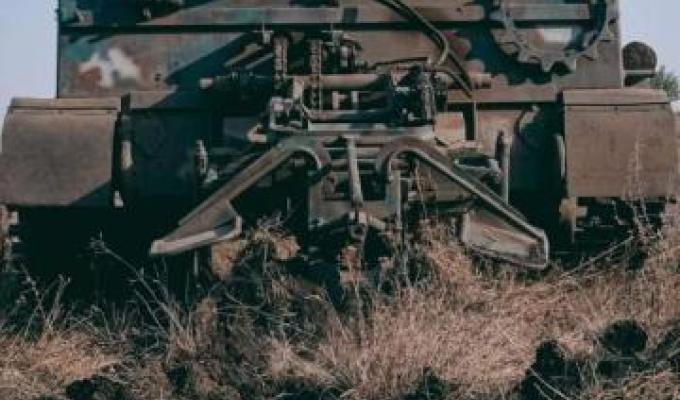 У школах «лнр» роздають інструкції з правилами безпечного спілкування з військовими рф, ціни на проїзд в Луганську запропонували підвищити втричі, на Лиманському напрямку росіяни атакували за підтримки штурмової авіації