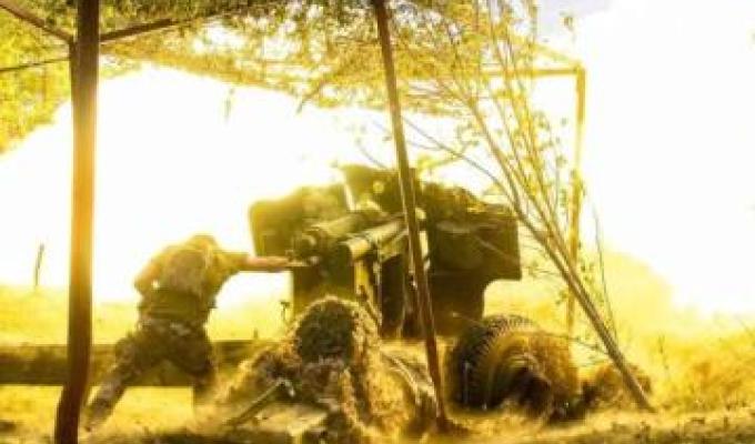 Стимулюючі виплати не діють – за рік лише 18 медпрацівників погодилися переїхати з рф до «лнр», в таксофонах Рубіжного запровадили функцію виклику «швидкої», окупанти атакували поблизу Греківки