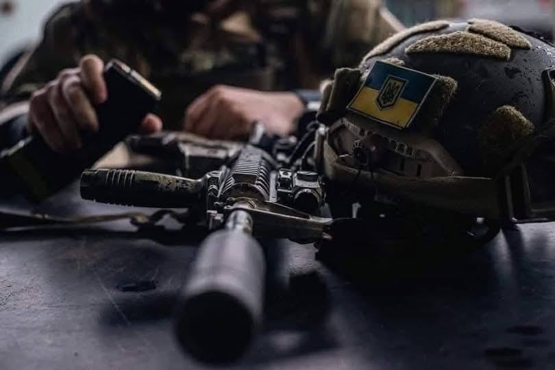 Народним дружинам в «лнр» дозволили використання фізичної сили та електрошокерів, у Сіверськодонецьку окупанти вдвічі підвищать ціни на проїзд, ворог вкотре штурмував Білогорівку Народним дружинам в «лнр» дозволили використання фізичної сили та електрошокерів, у Сіверськодонецьку окупанти вдвічі підвищать ціни на проїзд, ворог вкотре штурмував Білогорівку