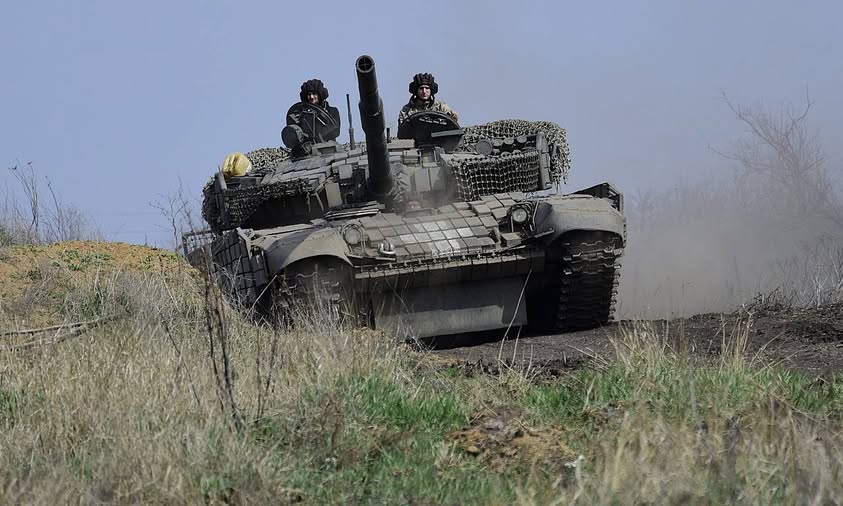 Назвали «боротьбою з екстремізмом» – із «лнр» минулоріч вислано 454 особи, у Айдарі та Білолуцьку посилено перевірки населення, понад 300 безпілотниками ворог вдарив на Луганщині Назвали «боротьбою з екстремізмом» – із «лнр» минулоріч вислано 454 особи, у Айдарі та Білолуцьку посилено перевірки населення, понад 300 безпілотниками ворог вдарив на Луганщині