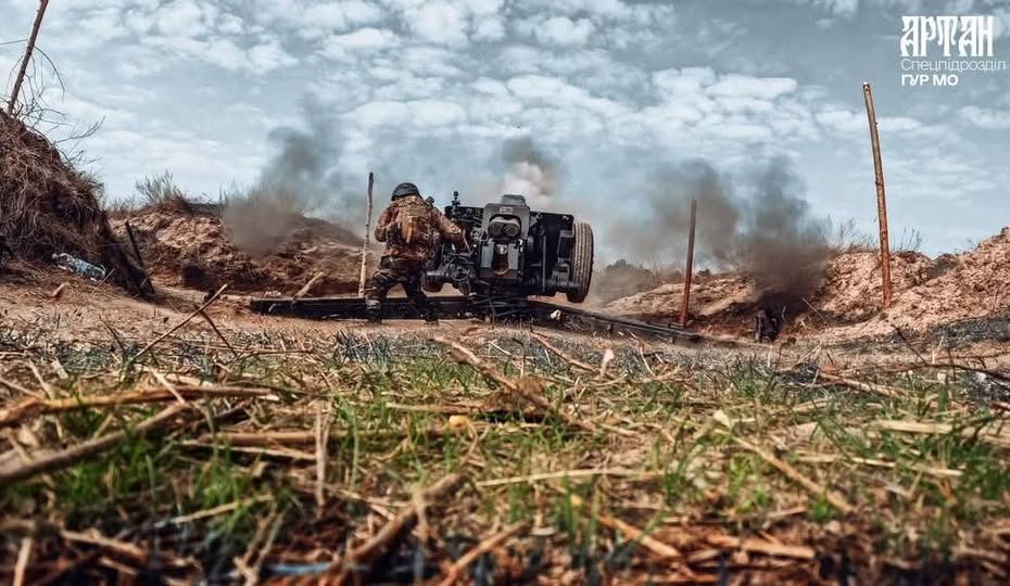У «лнр» заборонили неповнолітнім виходити на вулиці після 22:00, у Рубіжному не починають заплановані на 2025 рік ремонти в будинках, двічі росіяни вдарили з авіації на нашій ділянці фронту У «лнр» заборонили неповнолітнім виходити на вулиці після 22:00, у Рубіжному не починають заплановані на 2025 рік ремонти в будинках, двічі росіяни вдарили з авіації на нашій ділянці фронту