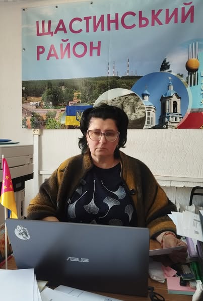 Голова Щастинської районної державної адміністрації Тетяна НОВИКОВА у режимі конференції Google Meet провела апаратну нараду з начальниками військових адміністрацій району та працівниками райдержадміністрації Голова Щастинської районної державної адміністрації Тетяна НОВИКОВА у режимі конференції Google Meet провела апаратну нараду з начальниками військових адміністрацій району та працівниками райдержадміністрації
