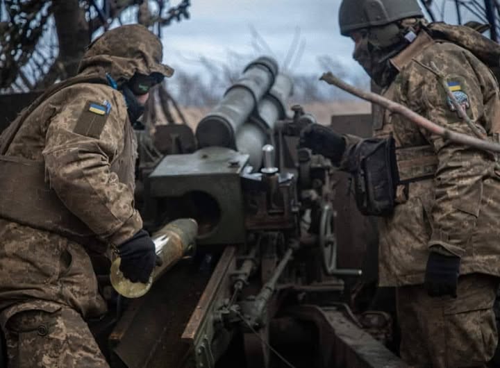 У «лнр» є лише три пожежні автомобілі на вісім лісництв, у Лисичанську ремонтники розібрали дах багатоповерхівки і кинули об’єкт, на нашій ділянці фронту ворог вдарив з реактивної артилерії У «лнр» є лише три пожежні автомобілі на вісім лісництв, у Лисичанську ремонтники розібрали дах багатоповерхівки і кинули об’єкт, на нашій ділянці фронту ворог вдарив з реактивної артилерії
