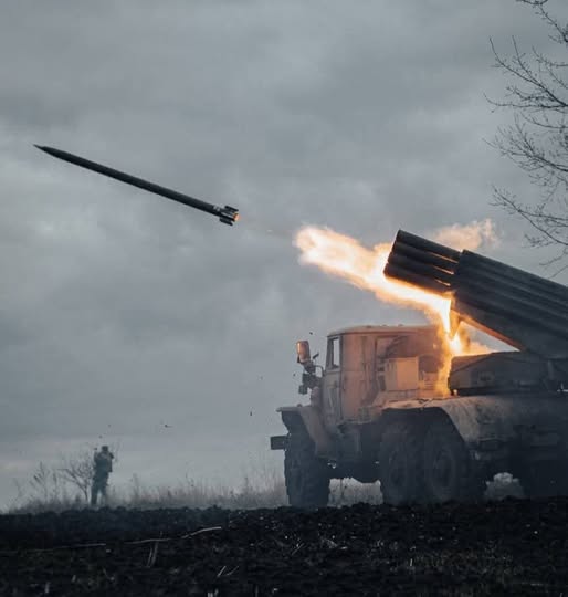 Понад шість мільйонів заборгували окупанти комунальникам Кремінної, у Лисичанську росіяни вчергове заявлять про завершення ремонту теплотрас і водогонів – опалення і води в містян немає з 2022 року, ворожі атаки відбиті від Білогорівки Понад шість мільйонів заборгували окупанти комунальникам Кремінної, у Лисичанську росіяни вчергове заявлять про завершення ремонту теплотрас і водогонів – опалення і води в містян немає з 2022 року, ворожі атаки відбиті від Білогорівки