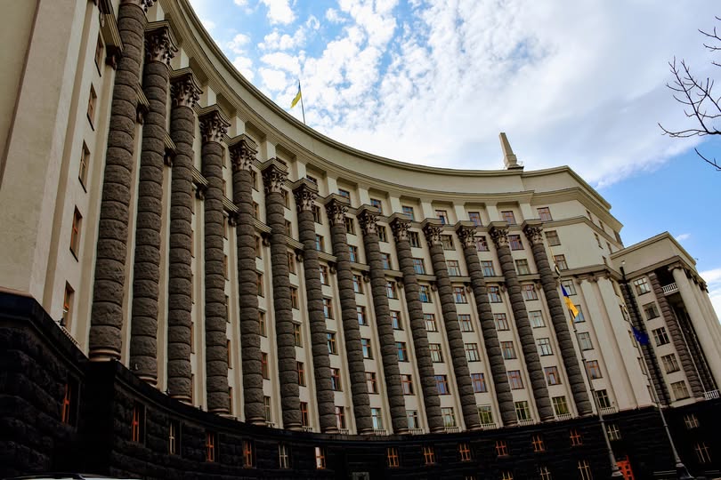 З ініціативи Луганської ОДА Уряд запровадив додаткові механізми формування фондів житла, призначеного для тимчасового проживання – громади Луганщини отримали можливість вирішувати житлове питання З ініціативи Луганської ОДА Уряд запровадив додаткові механізми формування фондів житла, призначеного для тимчасового проживання – громади Луганщини отримали можливість вирішувати житлове питання