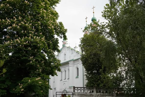 Місцем духовного єднання вірян з Луганщини стала Кирилівська церква Софії Київської Місцем духовного єднання вірян з Луганщини стала Кирилівська церква Софії Київської