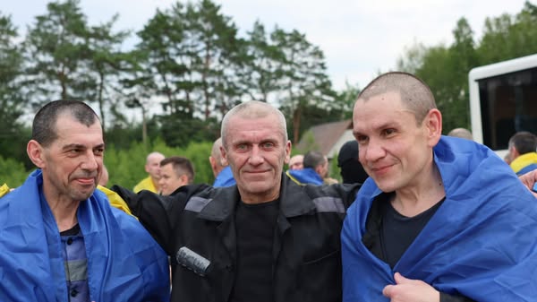 Наші люди вдома. Більшість із них перебувала в російському полоні ще з 2022 року.