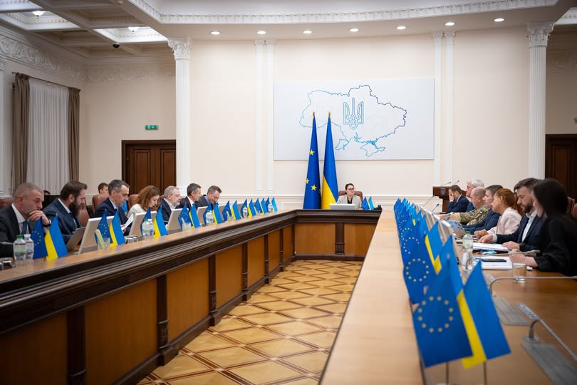 УРЯД ЗАПУСКАЄ ПРОГРАМУ ПІДТРИМКИ ПРИФРОНТОВИХ РЕГІОНІВ