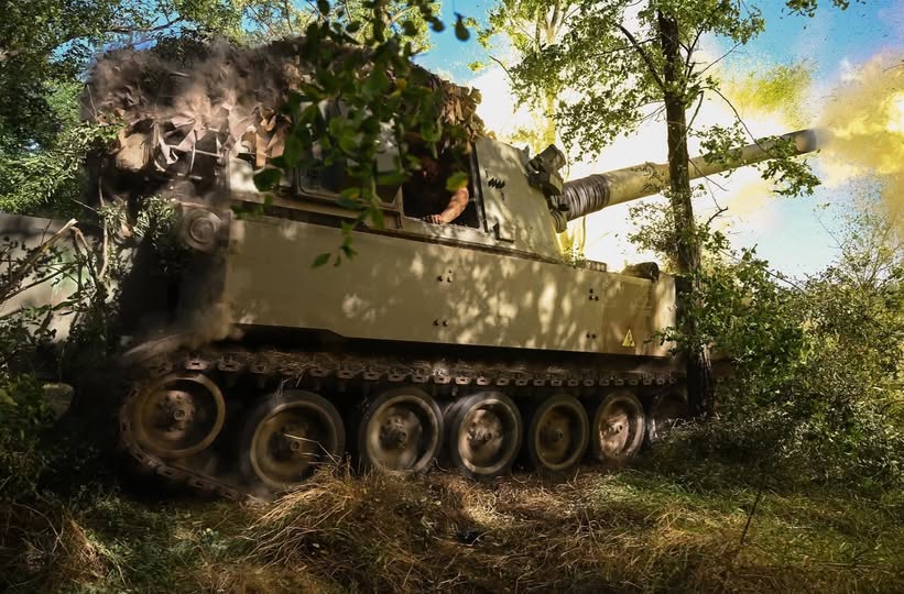 У дитсадках в «лнр» агітуватимуть за війну, понад 100 будинків вигоріли поблизу Станиці Луганської – пожежу гасять волонтери, противник завдав авіаційного удару у смузі нашої відповідальності