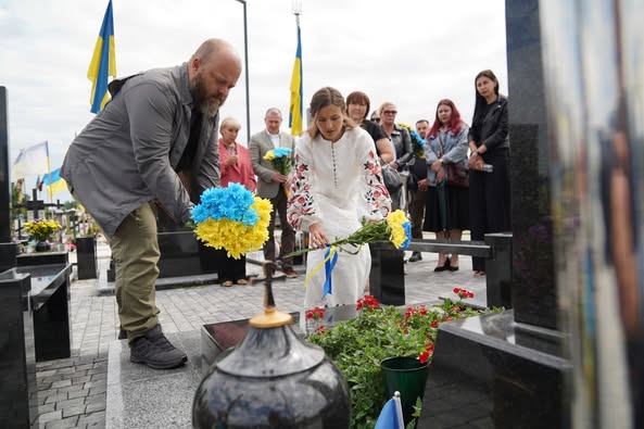 День Незалежності України відзначаємо з тими, чиї рідні віддали за неї життя, – Олексій Харченко