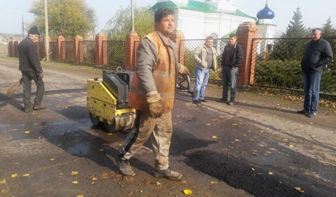 Комунальні дороги ремонтуються! Комунальні дороги ремонтуються!
