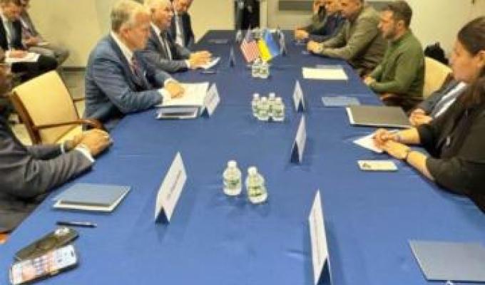 Володимир Зеленський провів зустріч із членами Конгресу США Володимир Зеленський провів зустріч із членами Конгресу США