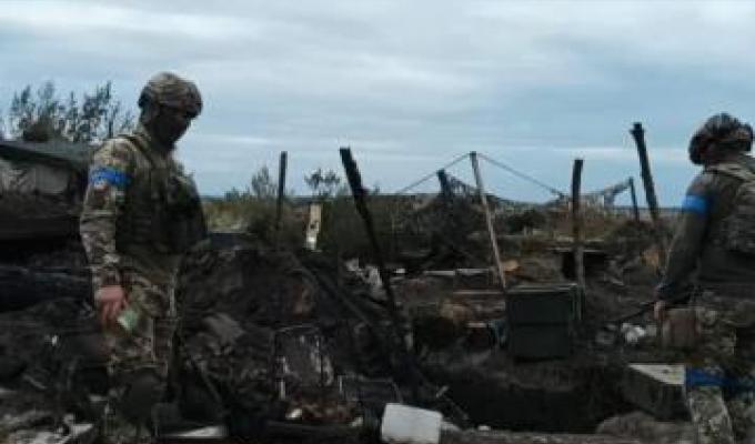 У Сватовому знищено місцеву окупаційну комендатуру, аби не відновлювати пошкоджене житло росіяни придумують нові перешкоди У Сватовому знищено місцеву окупаційну комендатуру, аби не відновлювати пошкоджене житло росіяни придумують нові перешкоди