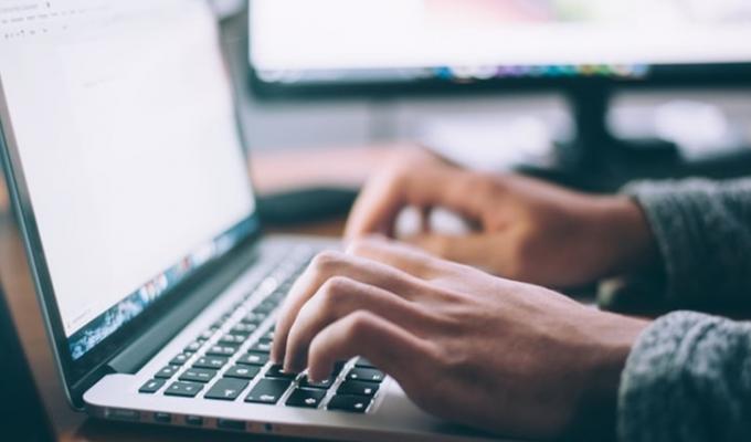 єРобота: як перевірити відповідність базовим технічним вимогам для отримання гранту єРобота: як перевірити відповідність базовим технічним вимогам для отримання гранту