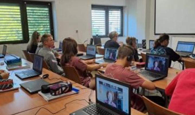 69 вихованцям санаторної школи із Сєвєродонецька облаштували кабінети для навчання в Австрії 69 вихованцям санаторної школи із Сєвєродонецька облаштували кабінети для навчання в Австрії