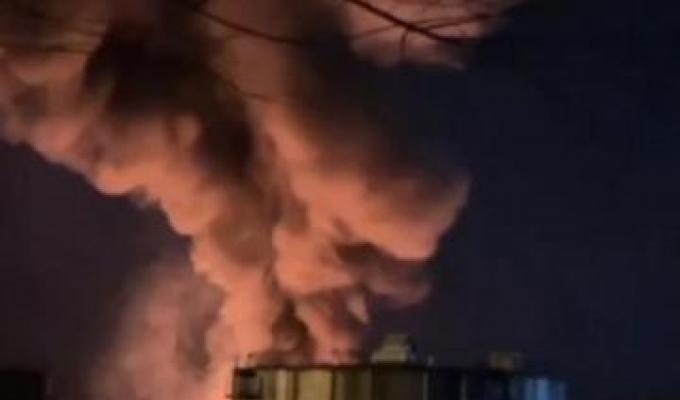 російські війська в Луганську залишилися без нафтобази російські війська в Луганську залишилися без нафтобази