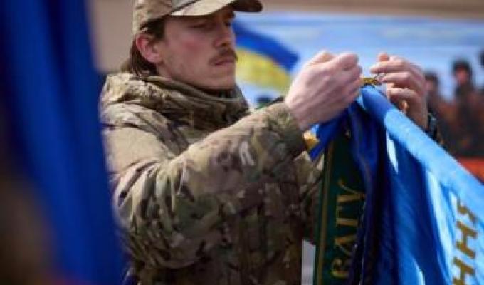 12-та бригада спеціального призначення «Азов» НГУ отримала почесну відзнаку – стрічку «За мужність та відвагу» 12-та бригада спеціального призначення «Азов» НГУ отримала почесну відзнаку – стрічку «За мужність та відвагу»