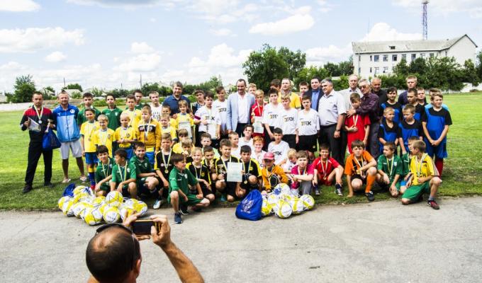 На стадіоні «Колос» відбулися змагання з футболу На стадіоні «Колос» відбулися змагання з футболу