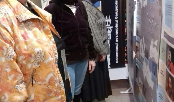 Пересувна виставка «Фактор свободи» пройшла в Новоайдарському районному краєзнавчому музеї Пересувна виставка «Фактор свободи» пройшла в Новоайдарському районному краєзнавчому музеї