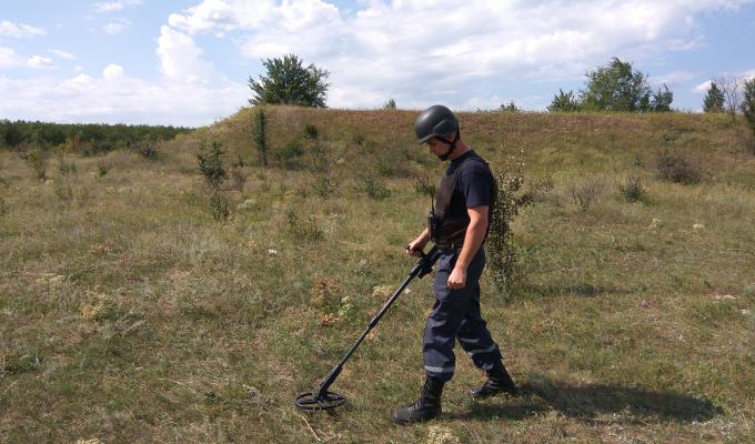 Піротехніками на Луганщині вилучено 38 одиниць вибухонебезпечних предметів