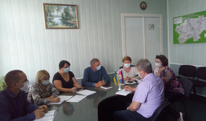 Сьогодні, 10.06.2021, відбулося засідання постійно діючої комісії Щастинської райдержадміністрації з питань розгляду звернень громадян