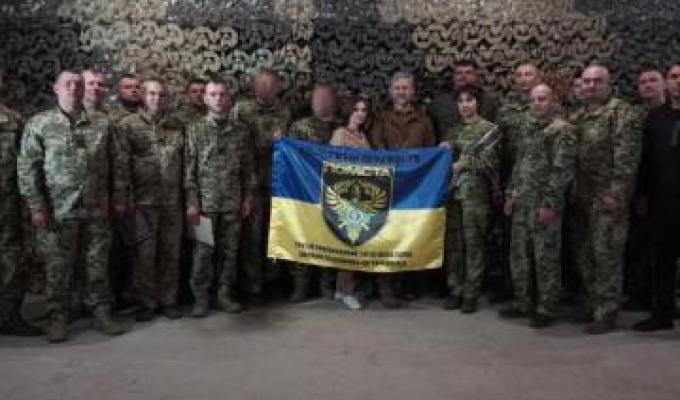 Артем Лисогор відвідав позиції луганських прикордонників та привітав військовослужбовців із Днем прикордонника України Артем Лисогор відвідав позиції луганських прикордонників та привітав військовослужбовців із Днем прикордонника України