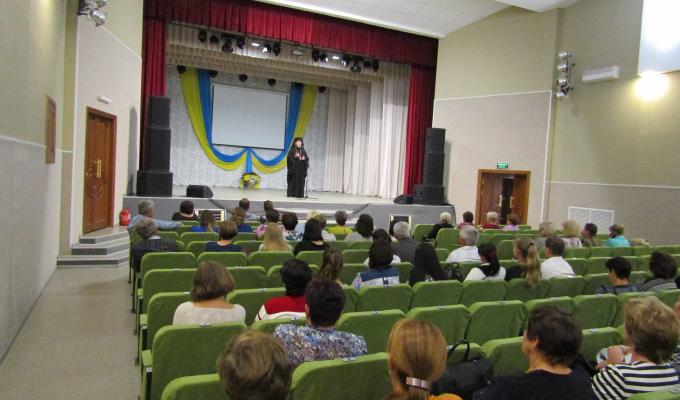 Невикористані ресурси патріотичного виховання: Українська література в школі Невикористані ресурси патріотичного виховання: Українська література в школі