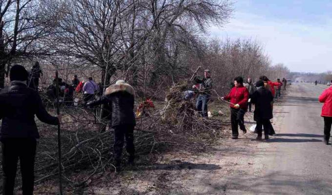 Новоайдарщина долучилась до акції «Квітуча Луганщина» у рамках загальноукраїнського Дня довкілля! Новоайдарщина долучилась до акції «Квітуча Луганщина» у рамках загальноукраїнського Дня довкілля!