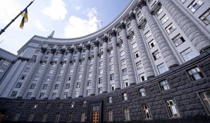 Уряд урегулював питання виплати допомоги постраждалим від пожеж на Луганщині Уряд урегулював питання виплати допомоги постраждалим від пожеж на Луганщині