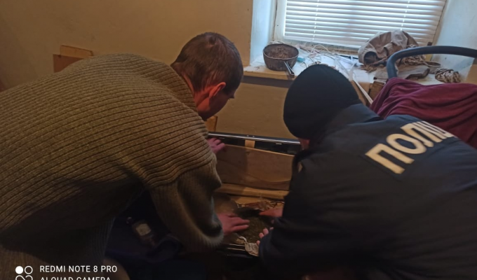 Поліцейські виявили у місцевого мешканця наркотичні речовини Поліцейські виявили у місцевого мешканця наркотичні речовини