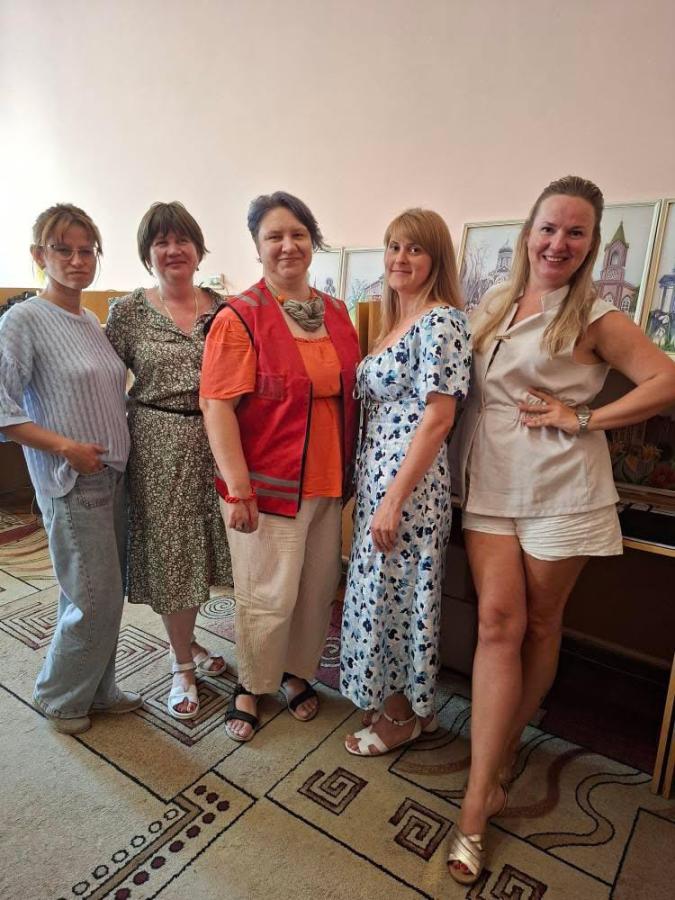 Працівниці Щастинської районної державної адміністрації відвідали захід з підтримки ментального здоров'я "Особистий простір", присвячений питанню збереження особистого простору